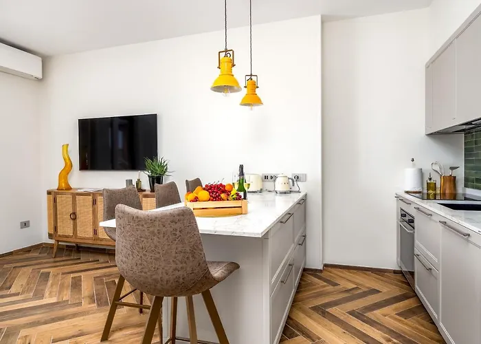 Futura Smart Flat - De Vivo Realty Апартаменты *