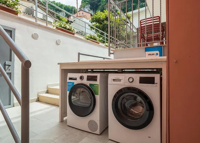 Futura Smart Flat - De Vivo Realty *