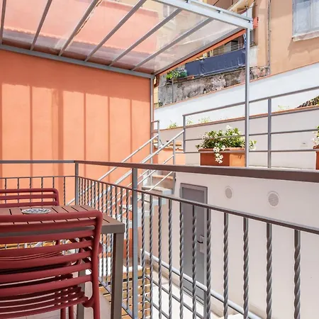 Futura Smart Flat - De Vivo Realty Sorrento