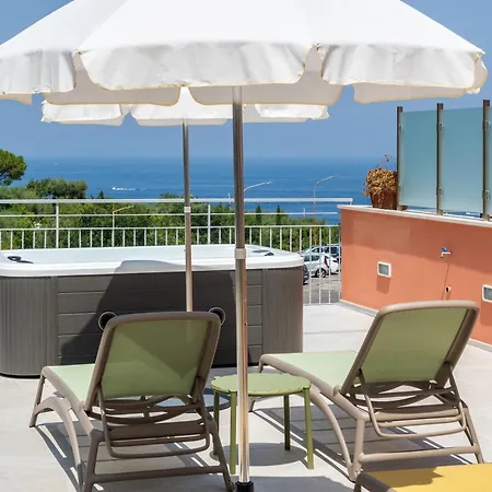 Futura Smart Flat - De Vivo Realty Sorrento